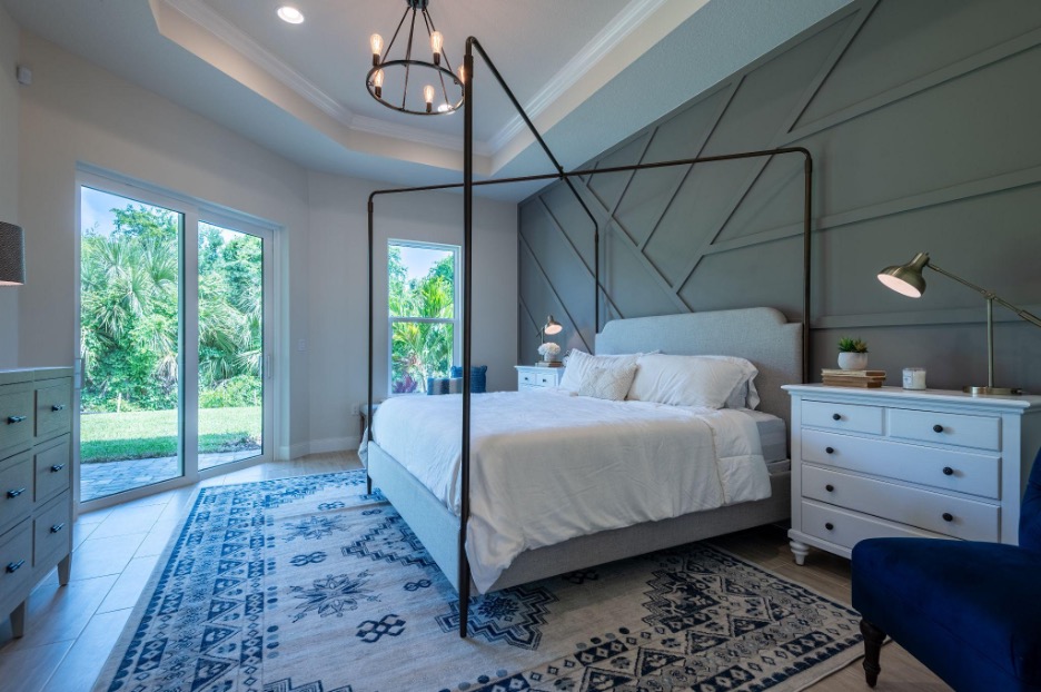 accent wall in a bedroom