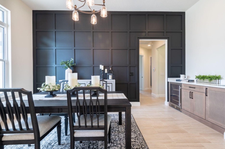 accent wall in a dining room